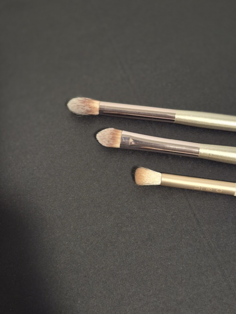 CLEARANCE! 6-Piece Eye Bundle: Palette, Brushes, Mascara & Eye Treatment, New - Picture 7 of 8
